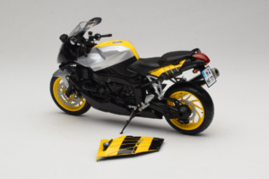 BMW K1200S Yellow Black Minichamps 1:10 80430309224 Diecast — photo 5 of 8