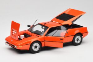 BMW M1 Orange Minichamps 1:18 80432411549 Diecast — photo 2 of 8