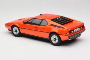BMW M1 Orange Minichamps 1:18 80432411549 Diecast — photo 7 of 8