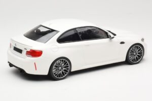 BMW M2 Competition F87 White Minichamps 1:18 155028000 Diecast — photo 2 of 6