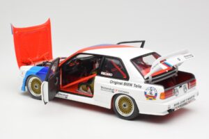 BMW M3 E30 #46 R. Ravaglia / E. Pirro WTCC Calder Park 1987 Minichamps 1:18 180872046-O Diecast — photo 5 of 8