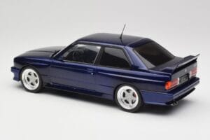 BMW M3 E30 Macau Blue IXO 1:18 18CMC122 Diecast — photo 5 of 6