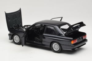 BMW M3 E30 Sport Evolution Blue Metallic Minichamps 1:18 180020308 Diecast — photo 5 of 8