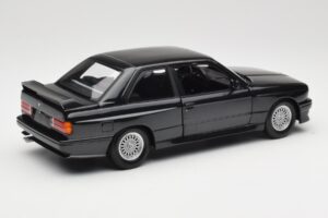 BMW M3 E30 Black Metallic Minichamps 1:18 180020306 Diecast — photo 3 of 8