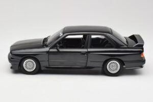 BMW M3 E30 Black Metallic Minichamps 1:18 180020306 Diecast — photo 4 of 8