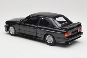 BMW M3 E30 Black Metallic Minichamps 1:18 180020306 Diecast — photo 7 of 8