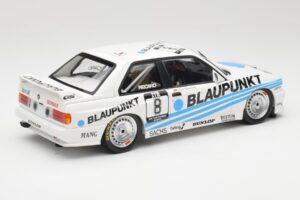 BMW M3 E30 Team Schnitzer #8 O. Manthey DTM 1988 Minichamps 1:18 155882008 Diecast — photo 2 of 6