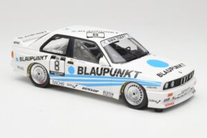 BMW M3 E30 Team Schnitzer #8 O. Manthey DTM 1988 Minichamps 1:18 155882008 Diecast — photo 4 of 6