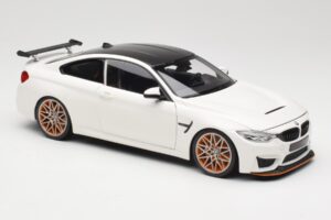 BMW M4 F82 GTS Alpine White Minichamps 1:18 110025221 Diecast — photo 6 of 8