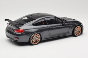 BMW M4 F82 GTS Mineral Grey Metallic Minichamps 1:18 110025222 Diecast — photo 3 of 8