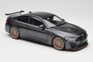 BMW M4 F82 GTS Mineral Grey Metallic Minichamps 1:18 110025222 Diecast — photo 6 of 8