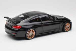 BMW M4 F82 GTS Sapphire Black Metallic Minichamps 1:18 110025220 Diecast — photo 3 of 8