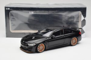 BMW M4 F82 GTS Sapphire Black Metallic Minichamps 1:18 110025220 Diecast — photo 8 of 8