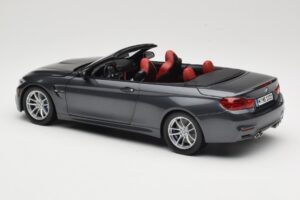 BMW M4 F83 Cabriolet Mineral Grey Paragon 1:18 80432339610 Diecast — photo 7 of 8