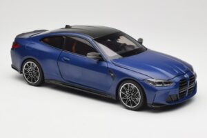 BMW M4 G82 Blue Metallic Minichamps 1:18 113020123 Diecast — photo 6 of 8