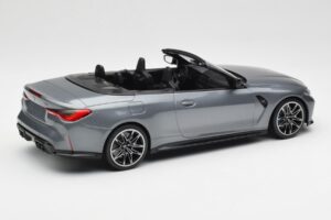 BMW M4 G82 Cabriolet Grey Metallic Minichamps 1:18 155021034 Diecast — photo 2 of 6