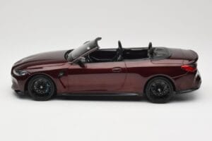 BMW M4 G83 Cabrio Red Metallic Minichamps 1:18 155021032 Diecast — photo 3 of 6
