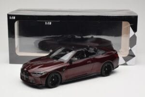BMW M4 G83 Cabrio Red Metallic Minichamps 1:18 155021032 Diecast — photo 6 of 6