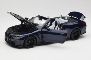 BMW M4 G82 Cabriolet Blue Metallic Minichamps 1:18 110021031 Diecast — photo 2 of 8