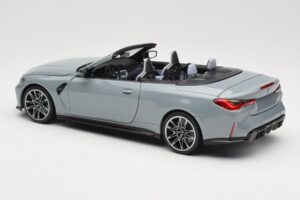 BMW M4 G83 Cabriolet Grey Metallic Minichamps 1:18 110021032 Diecast — photo 7 of 8
