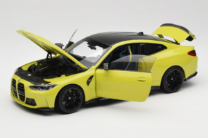 BMW M4 G82 Yellow Dealer Edition Minichamps 1:18 80435A51949-R1 Diecast — photo 2 of 10