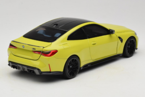 BMW M4 G82 Yellow Dealer Edition Minichamps 1:18 80435A51949-R1 Diecast — photo 5 of 10