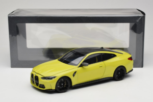 BMW M4 G82 Yellow Dealer Edition Minichamps 1:18 80435A51949-R1 Diecast — photo 10 of 10