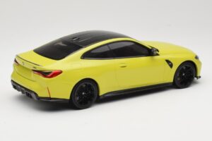 BMW M4 G82 Yellow Minichamps 1:18 155020120 Diecast — photo 2 of 6