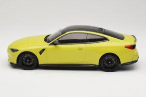 BMW M4 G82 Yellow Minichamps 1:18 155020120 Diecast — photo 3 of 6