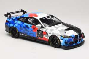 BMW M4 GT4 #1 Presentation 2024 Otto 1:18 OT1125 Resin — photo 4 of 6