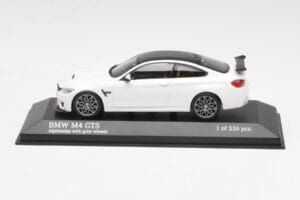 BMW M4 GTS F82 White With Grey Wheels Minichamps 1:43 410025221 Diecast