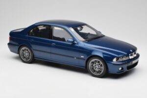 BMW M5 E39 Avus Blue Otto 1:12 G073 Resin — photo 4 of 6