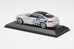 BMW M6 E63 IAA Frankfurt Silver Minichamps 1:43 M6001 Diecast — photo 3 of 4