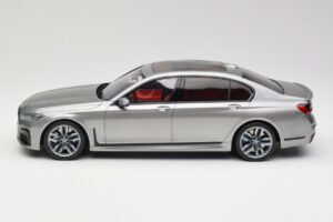 BMW M760i G12 V12 Final Edition Grey GT Spirit 1:18 GT478 Resin — photo 3 of 6