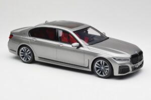BMW M760i G12 V12 Final Edition Grey GT Spirit 1:18 GT478 Resin — photo 4 of 6