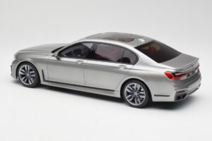 BMW M760i G12 V12 Final Edition Grey GT Spirit 1:18 GT478 Resin — photo 5 of 6