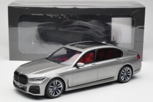BMW M760i G12 V12 Final Edition Grey GT Spirit 1:18 GT478 Resin — photo 6 of 6