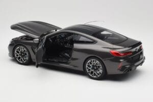 BMW M8 F92 Grey Metallic Minichamps 1:18 110029022 Diecast — photo 5 of 8