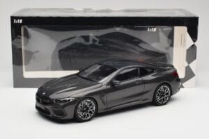 BMW M8 F92 Grey Metallic Minichamps 1:18 110029022 Diecast — photo 8 of 8