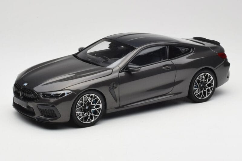 BMW M8 F92 Grey Metallic Minichamps 1:18 110029022 Diecast