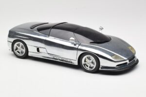 BMW Nazca M12 Chrome Silver Revell 1:18 08916 Diecast — photo 6 of 8