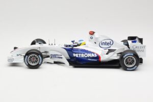 BMW Sauber F1.06 #16 N. Heidfeld Launch Version 2006 Minichamps 1:18 80430413183 Diecast — photo 3 of 6