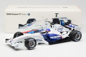 BMW Sauber F1.06 #17 J. Villeneuve Launch Version 2006 Minichamps 1:18 80430413184 Diecast — photo 6 of 6