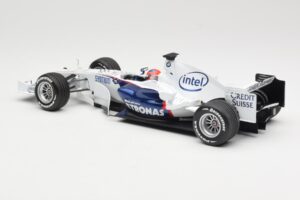 BMW Sauber F1.07 #10 R. Kubica Launch Version 2007 Minichamps 1:18 80430426995 Diecast — photo 5 of 7