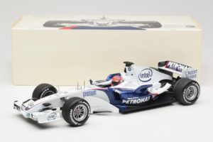 BMW Sauber F1.07 #10 R. Kubica Launch Version 2007 Minichamps 1:18 80430426995 Diecast — photo 7 of 7