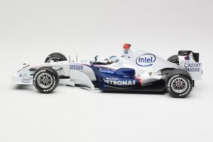 BMW Sauber F1.07 #9 N. Heidfeld Launch Version 2007 Minichamps 1:18 80430426994 Diecast — photo 3 of 7