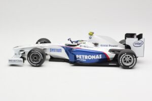 BMW Sauber F1.09 #6 N. Heidfeld Launch Version 2009 Minichamps 1:18 80432154856 Diecast — photo 3 of 7