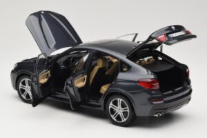 BMW X4 F26 Sophisto Grey Paragon 1:18 80432352461 Diecast — photo 5 of 8