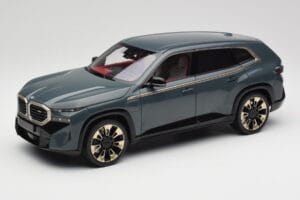 BMW XM G09 Isle of Man Green Minichamps 1:18 110023300 Diecast