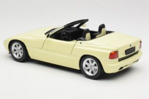 BMW Z1 Yellow Minichamps 1:18 180020104 Diecast — photo 7 of 8